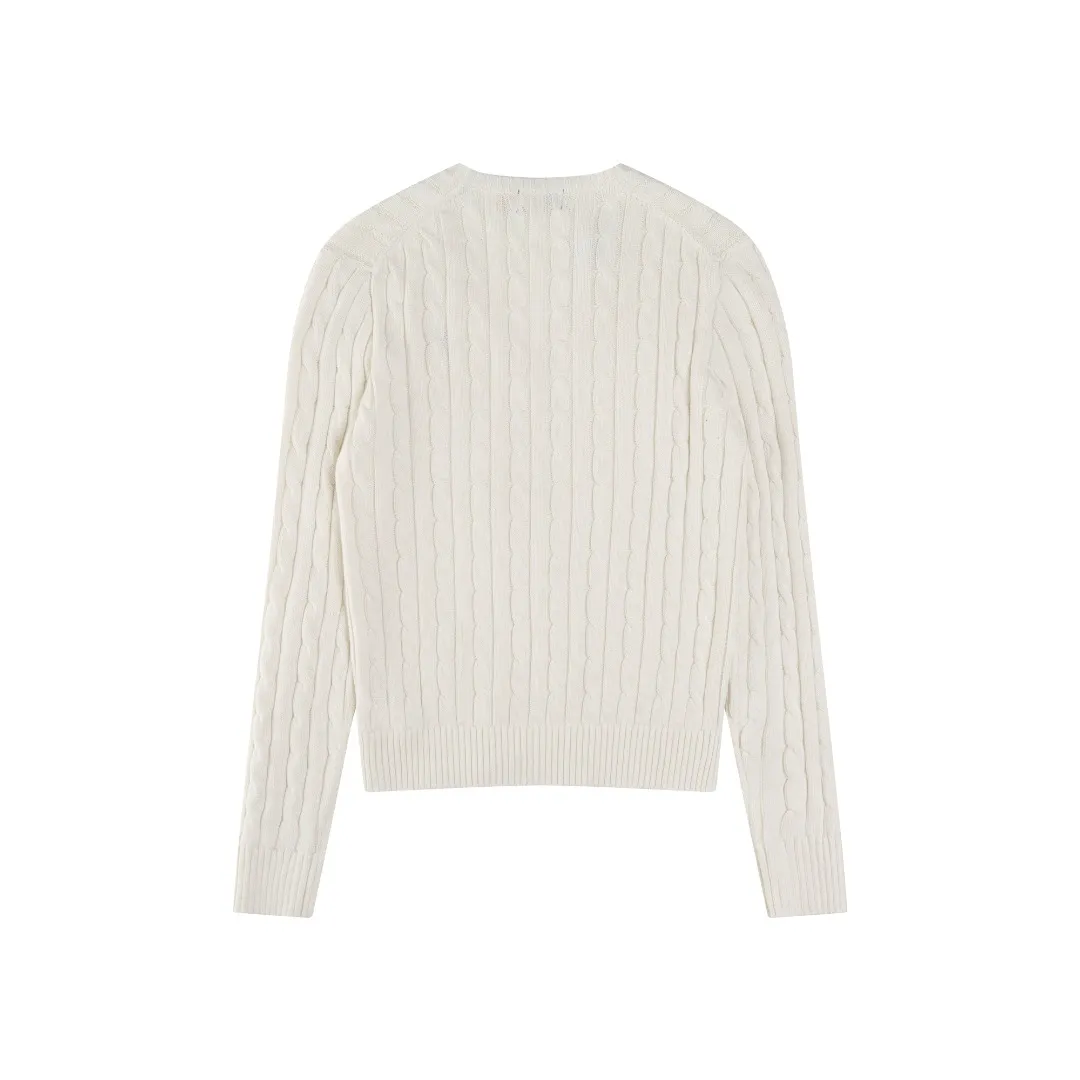 P210 #R90 RALPH LAUREN Thirteen colors of Ralph Lauren classic small label embroidery V-neck pullover cable cardigan sweater women's top, high-density LOGO embroidery on the chest, original customization of tag accessories. Made of pure cotton yarn, pure cotton is skin-friendly and comfortable, small label war horse embroidered twist button V-neck sweater🐎High quality, follow the blogger to learn how to wear it! Let’s buy a Ralph Lauren cable sweater. It’s a super hard-to-find series after it became popular. It’s hard to find one on the official website. It’s simple and practical to wear, with a lazy and loose feel. The thickened fabric has more texture, feels soft and delicate, and has a loose fit. Whether worn alone or layered, you can wear different styles of fashion with just one piece!   Size： Sleeve length: 60/61/62/63